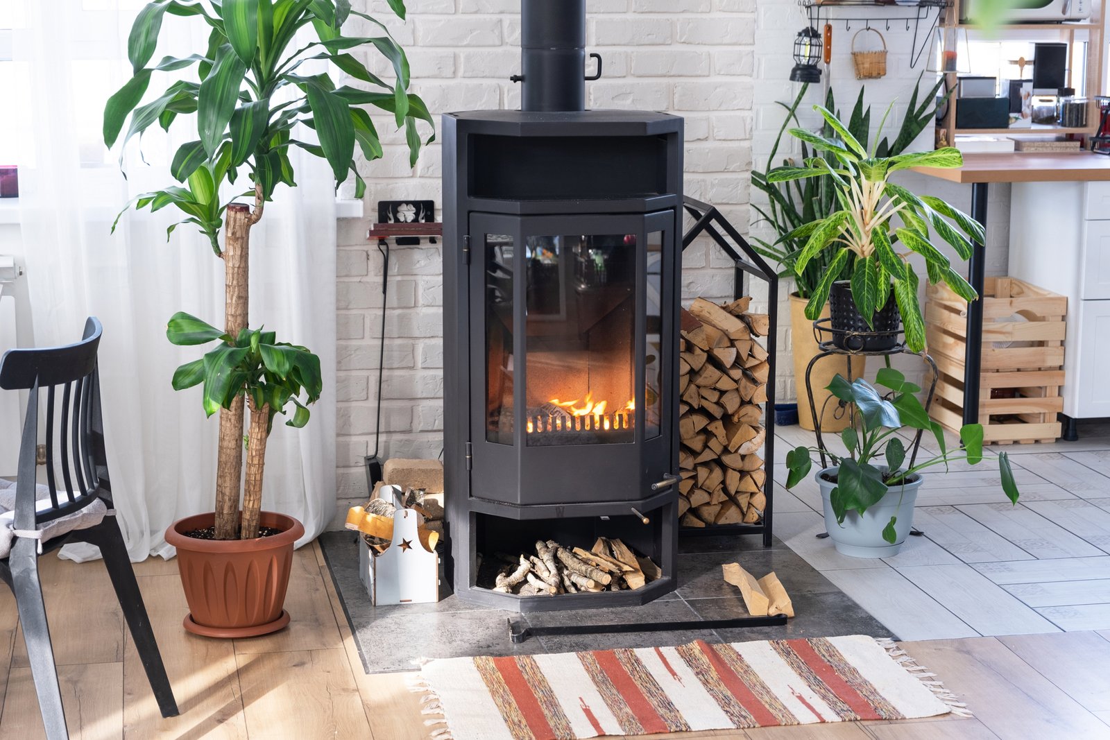 Aschegestank aus dem Kamin – Bedeutung und Lösung